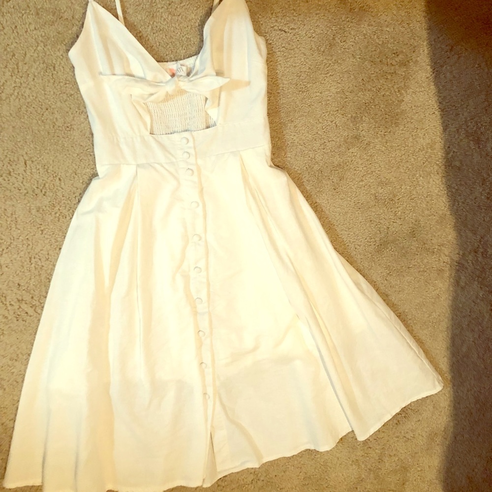 Gorgeous white linen dress